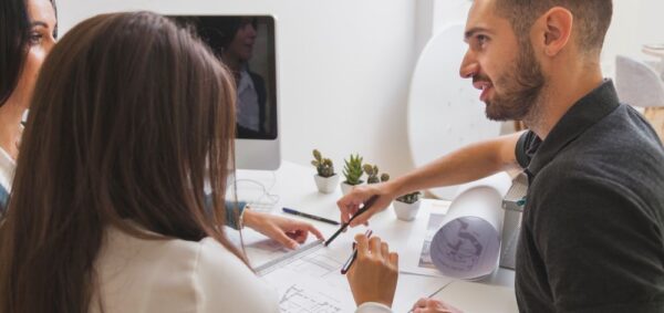 ¿Qué significa comprar un departamento en planos?